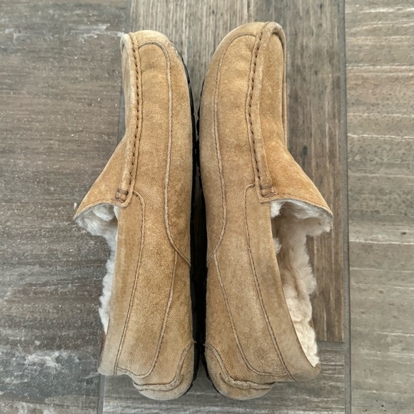 UGG Australia Ascot Chestnut Suede Slippers Loafers Men’s size 9 main image 5